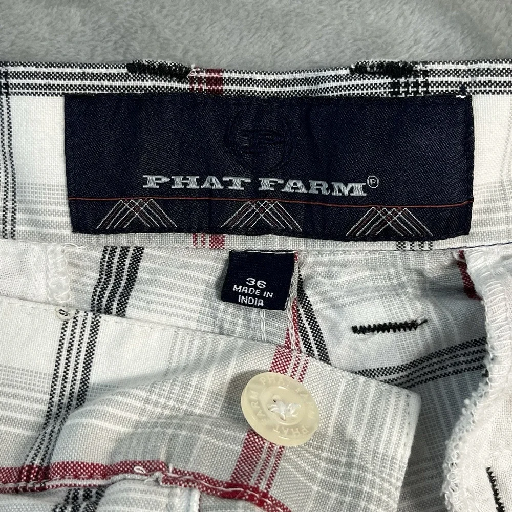 Phat Farm Mens 36x13 Plaid Shorts White Red Gray Black Cotton Flat Front Casual